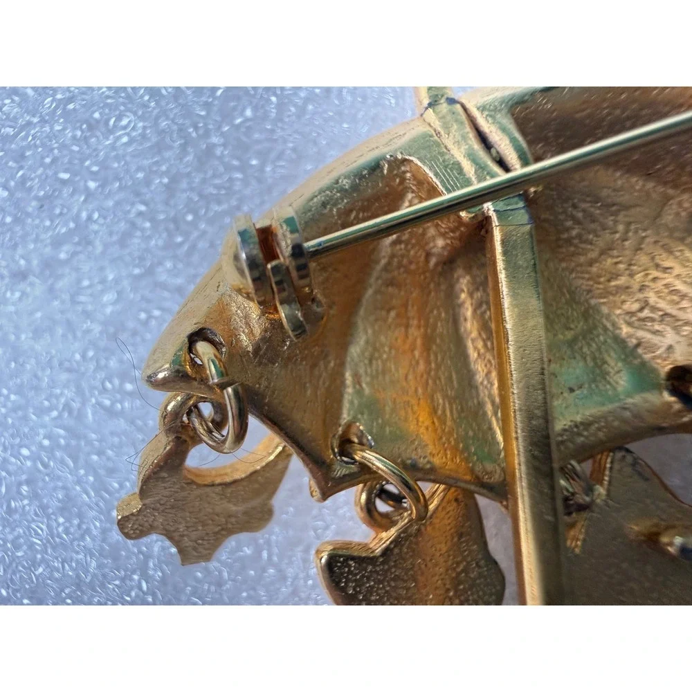 Vintage Raining Cats and Dogs Umbrella Brooch Gold Tone Moving Dangle Charm Pin